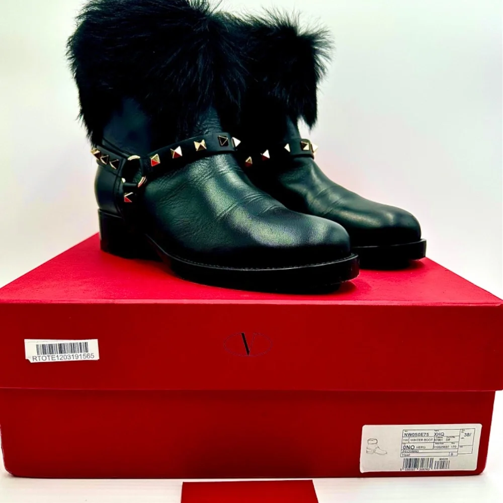 VALENTINO ROCKSTUD Winter Ankle Boots WOMENS SZ 8.5 - Picture 5 of 16